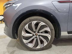 Hongqi E-HS9 660km flag collar version four seats - фото 15