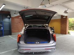 Hongqi E-HS9 660km flag collar version four seats - фото 18