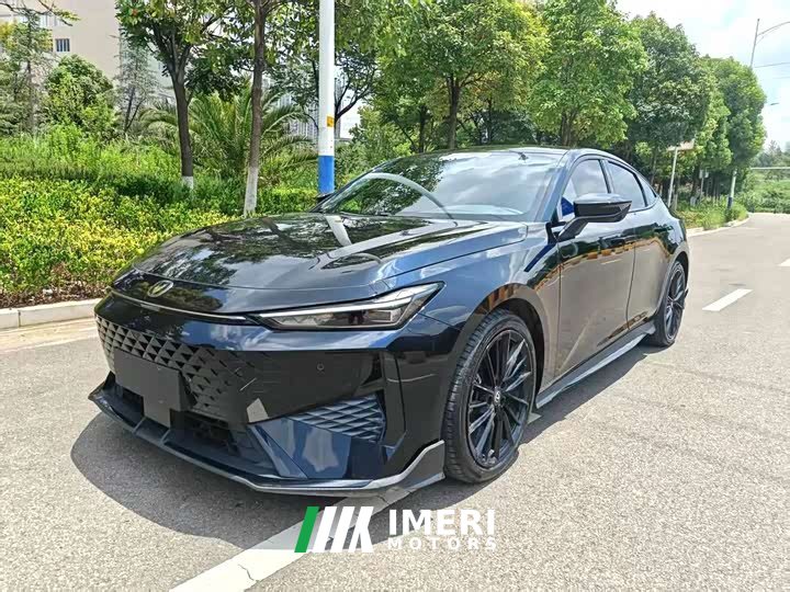 Changan UNI-V 1.5T noble sports - автомобиль из Китая