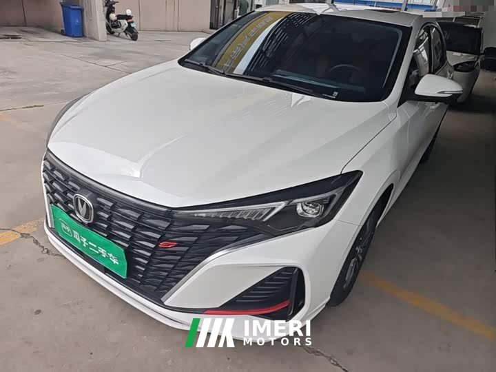 Changan Yidong Changxiang Edition PLUS Blue Whale NE 1.4T GDI DCT Distinguished Edition - автомобиль из Китая