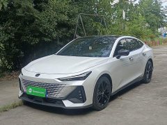 Changan UNI-V 2022 1.5T ZunGui Edition - фото 1