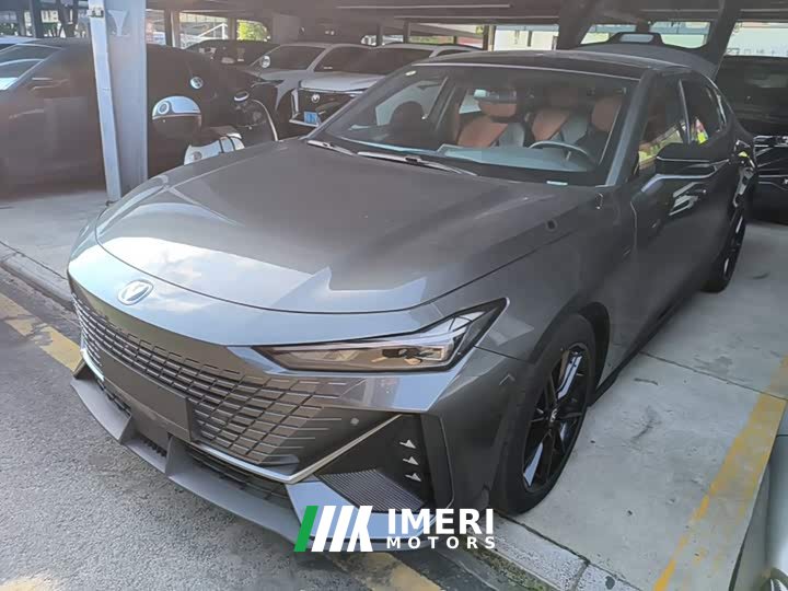 Changan UNI-V 1.5T ZunGui Edition