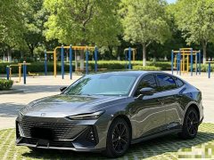 Changan UNI-V 1.5T Deluxe Version - фото 1