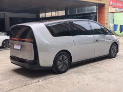 Li Auto Ideal MEGA Home Family Special Edition - фото 4
