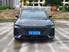 Changan UNI-V 1.5T Smart Pilot Edition - фото 2