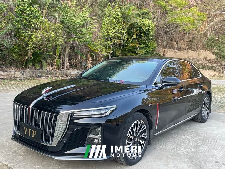 Hongqi H5 2.0T automatic smart connected flag version