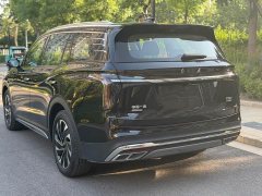 Hongqi HS7 PHEV 2.0T PHEV four-wheel drive Qichang version 6 seats - фото 10