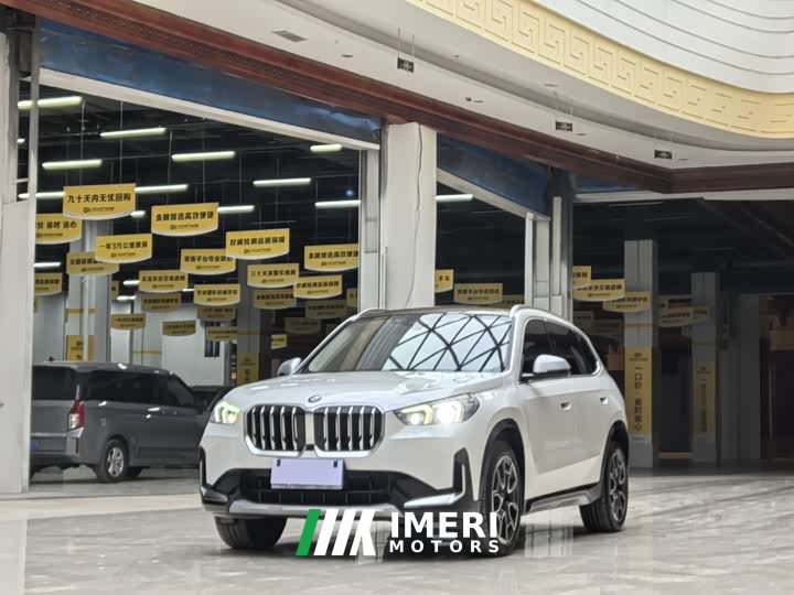 BMW X1 sDrive25Li X design package - автомобиль из Китая