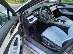 Hongqi H5 PHEV 170 super hybrid version - фото 11