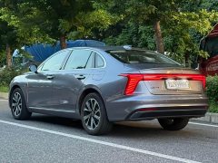 Hongqi H5 PHEV 170 super hybrid version - фото 8