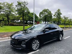 Hongqi E-QM5 560km PLUS - фото 1