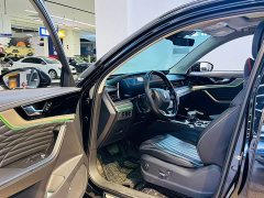 Hongqi HS5 2022 facelift 2.0T Zhilian Qixiang four-wheel drive version - фото 5