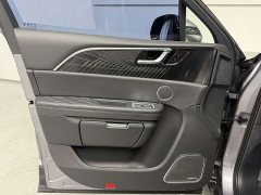Hongqi E-HS9 690km flagship version six seats - фото 14