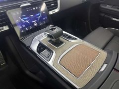 Hongqi E-HS9 690km flagship version six seats - фото 14