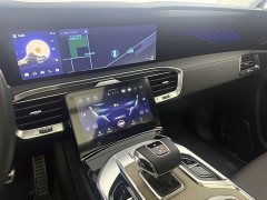 Hongqi E-HS9 690km flagship version six seats - фото 5