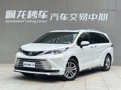 Toyota SIENNA 2021 2.5L Hybrid Platinum Edition - фото 1