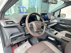 Toyota SIENNA 2021 2.5L Hybrid Platinum Edition - фото 11