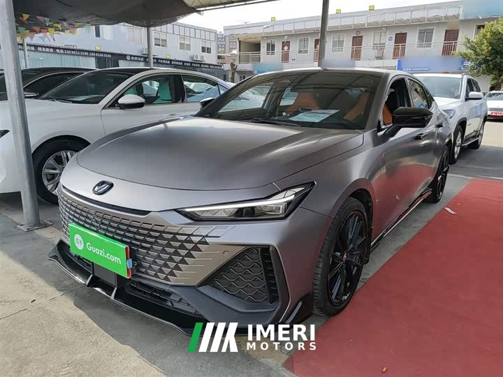 Changan UNI-V 2.0T speed version - автомобиль из Китая