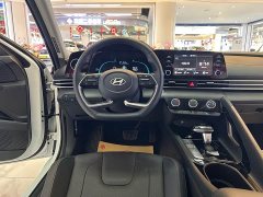 Lexus Elantra 2023 1.5L CVT GLX Elite Edition - фото 11