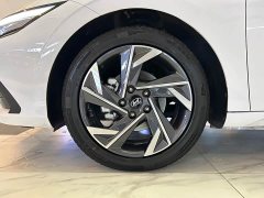 Lexus Elantra 2023 1.5L CVT GLX Elite Edition - фото 14