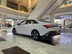 Lexus Elantra 2023 1.5L CVT GLX Elite Edition - фото 7