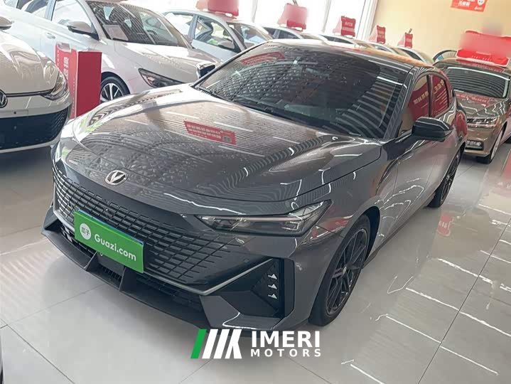 Changan UNI-V 1.5T premium - автомобиль из Китая