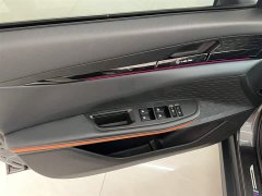 Changan UNI-V 1.5T premium - фото 12