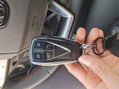 Changan UNI-V 1.5T premium - фото 9