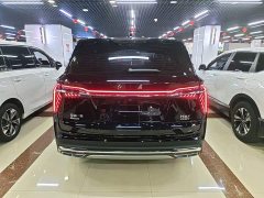 Hongqi HS7 PHEV 2.0T PHEV four-wheel drive Qichang version 6 seats - фото 6