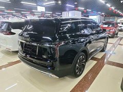Hongqi HS7 PHEV 2.0T PHEV four-wheel drive Qichang version 6 seats - фото 7