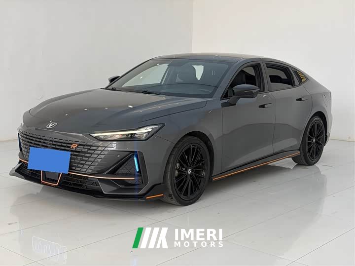 Changan UNI-V 2022 1.5T Sport - автомобиль из Китая