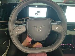Hongqi EH7 2025 600 Smart Select Edition - фото 11