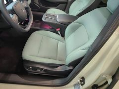 Hongqi EH7 2025 600 Smart Select Edition - фото 15