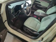 Hongqi EH7 2025 600 Smart Select Edition - фото 16