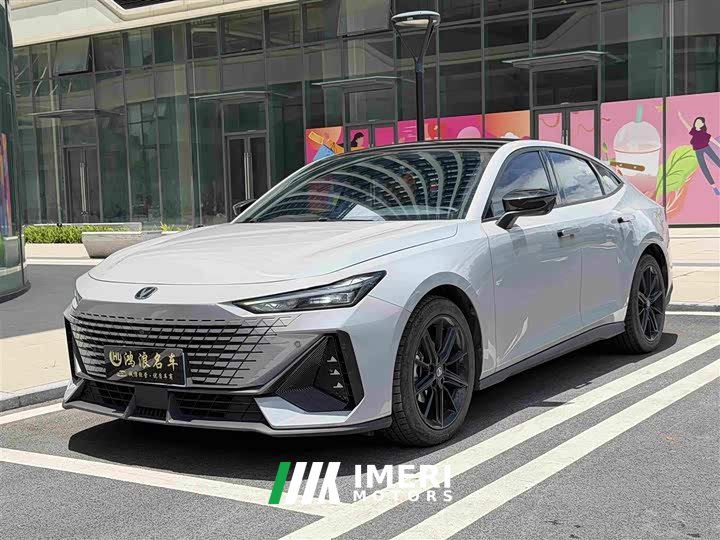 Changan UNI-V 2022 1.5T ZunGui Edition - автомобиль из Китая