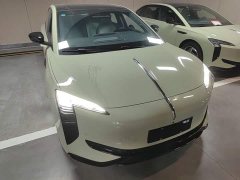 Hongqi EH7 2025 600 Smart Select Edition - фото 4