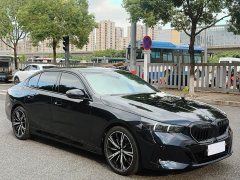 BMW 5 Series (Imported) 530i Exclusive M Sports Package - фото 1