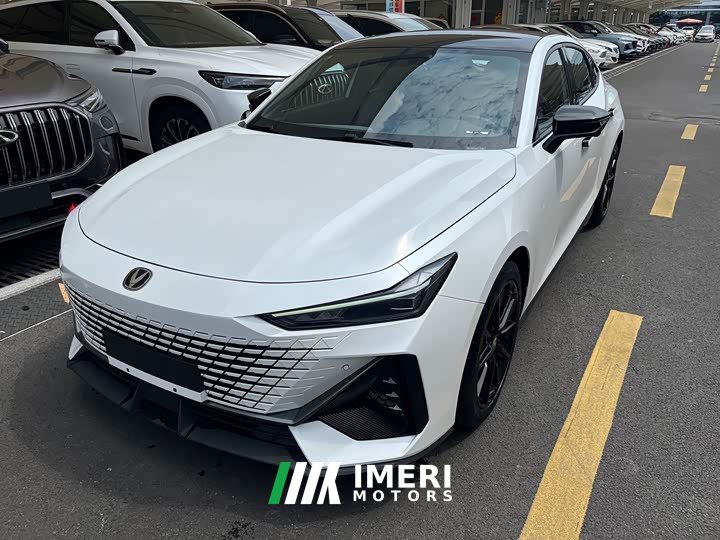 Changan UNI-V 2022 1.5T ZunGui Edition