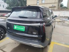 Hongqi HS7 PHEV 2.0T PHEV four-wheel drive Qichang version 6 seats - фото 7