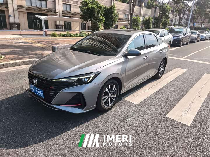Changan Eado 2022 PLUS Blue Whale NE 1.4T GDI DCT Distinguished Edition - автомобиль из Китая