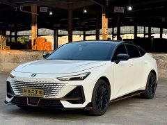 Changan UNI-V 1.5T Sport Edition - фото 1