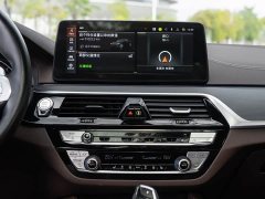 BMW 5 Series 530Li leading M sports package - фото 18