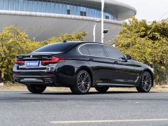 BMW 5 Series 530Li leading M sports package - фото 5