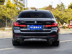 BMW 5 Series 530Li leading M sports package - фото 7