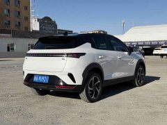 Lynk & Co 06 Renew 1.5T Halo - фото 9