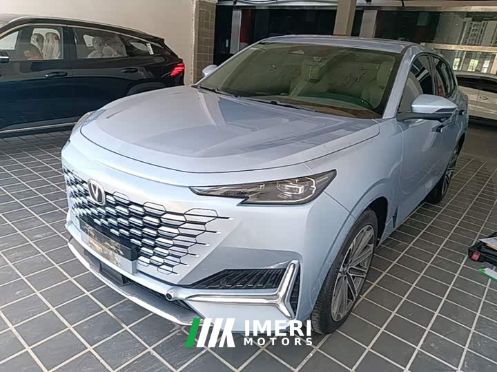 Changan UNI-K 2.0T Distinguished Edition - автомобиль из Китая