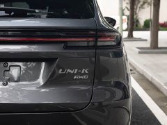 Changan UNI-K 2.0T AWD Premium - фото 12