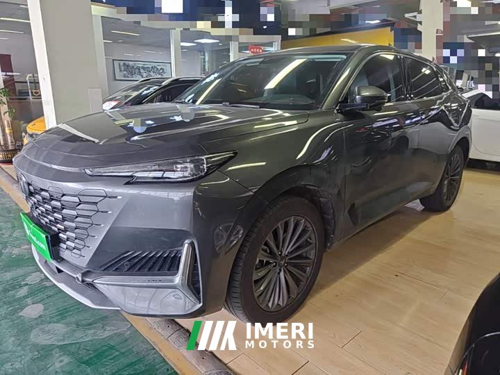 Changan UNI-K 2.0T Excellent - автомобиль из Китая