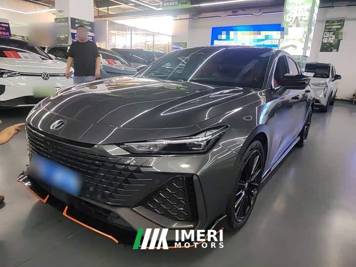 Changan UNI-V 2023 2.0T speed version - автомобиль из Китая