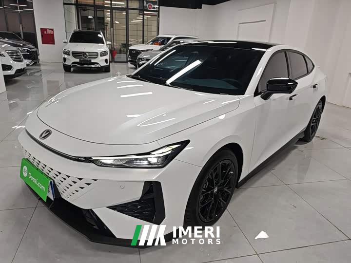 Changan UNI-V 1.5T premium - автомобиль из Китая